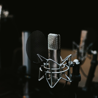 オーディションの情報を得て声優になるにはどんな方法がある？